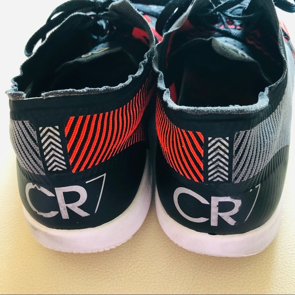 Nike Size 10 Free Trainer Cristiano Ronaldo Madeira Shoes Revealed - Picture 6 of 10